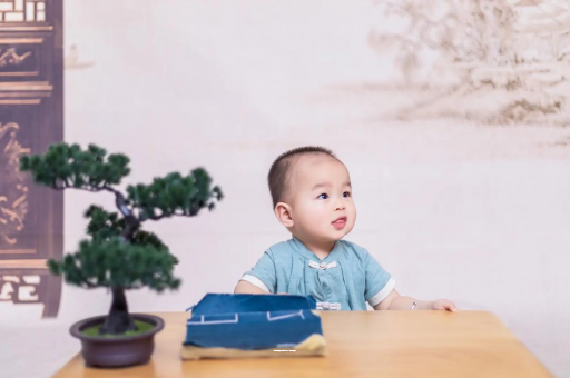 响水宝宝喊肚子疼怎么回事